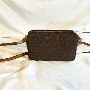 New Michael Kors Jet Set Small Double Zip Camera Bag Small